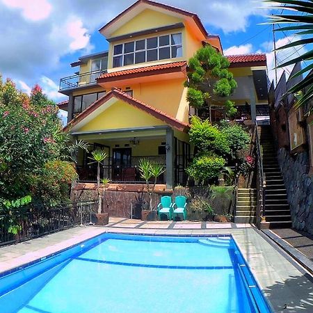 Villa Dira Bogor Zewnętrze zdjęcie