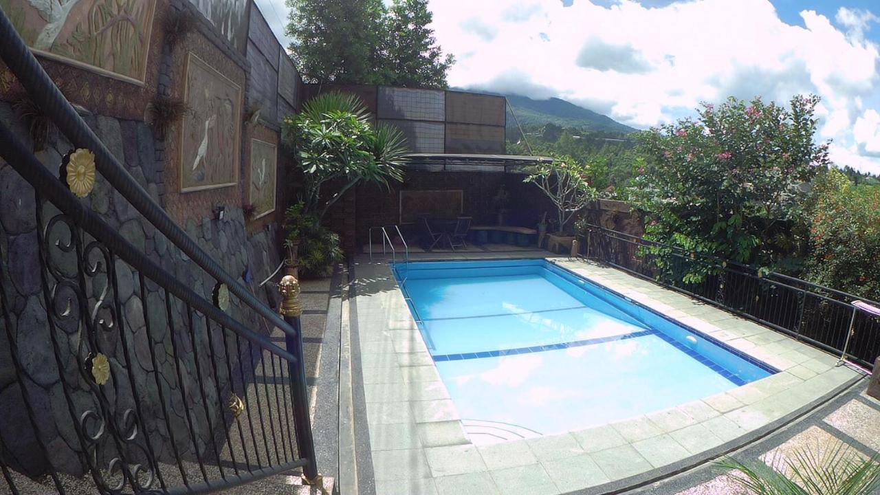 Villa Dira Bogor Zewnętrze zdjęcie