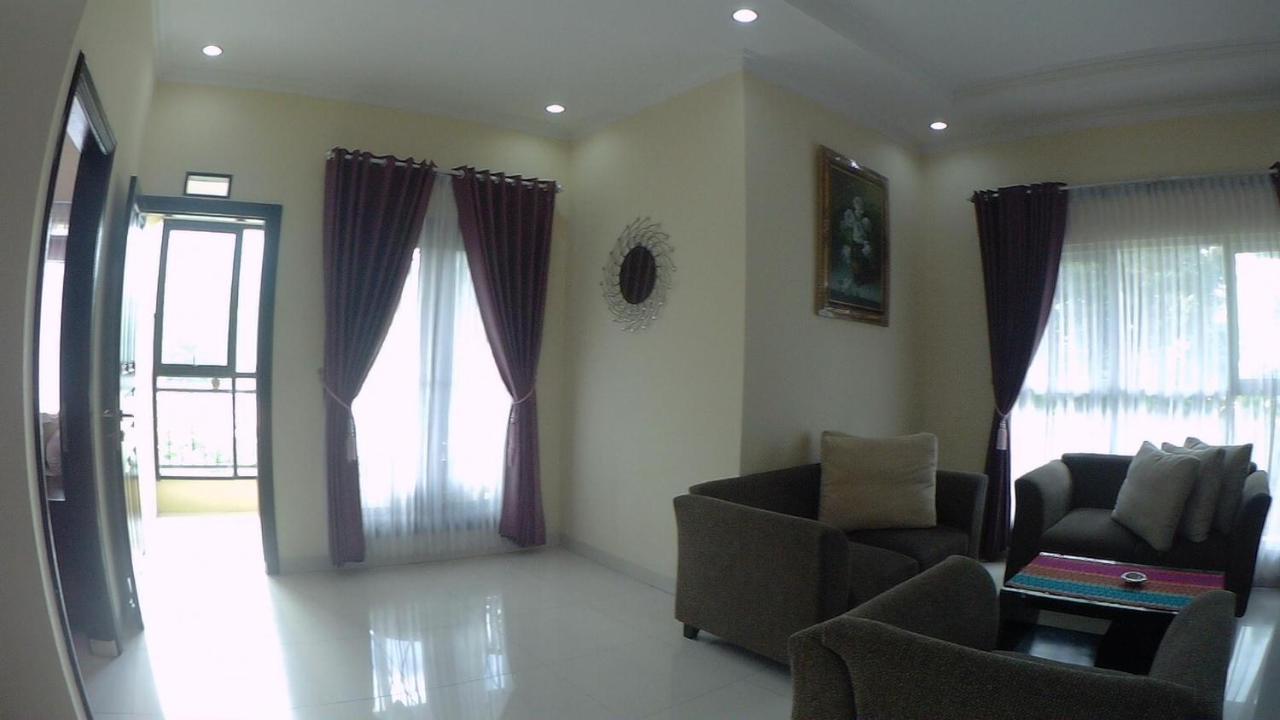 Villa Dira Bogor Zewnętrze zdjęcie